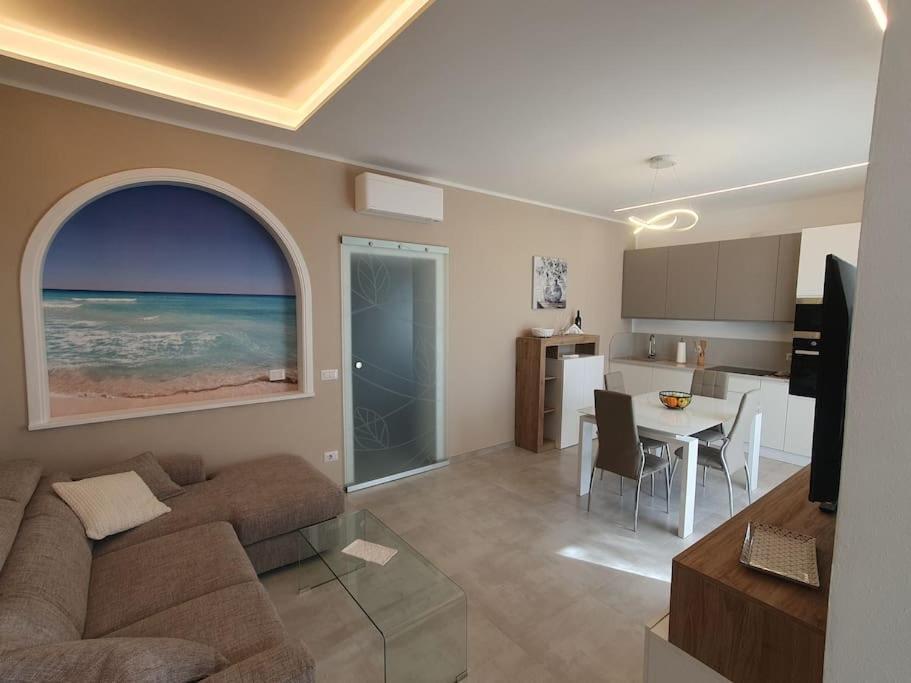Lecci Al Mare Leilighet San Vincenzo Eksteriør bilde